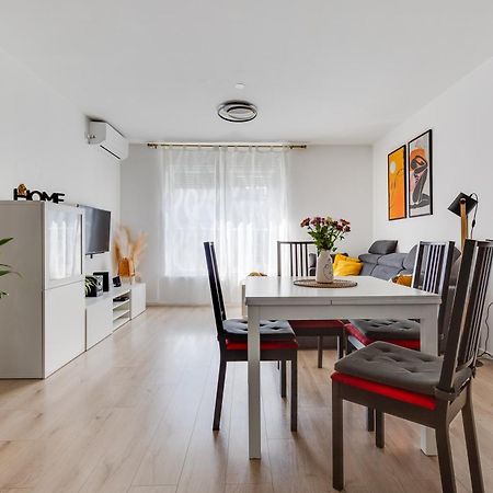 Radost Apartment Zadar Bagian luar foto
